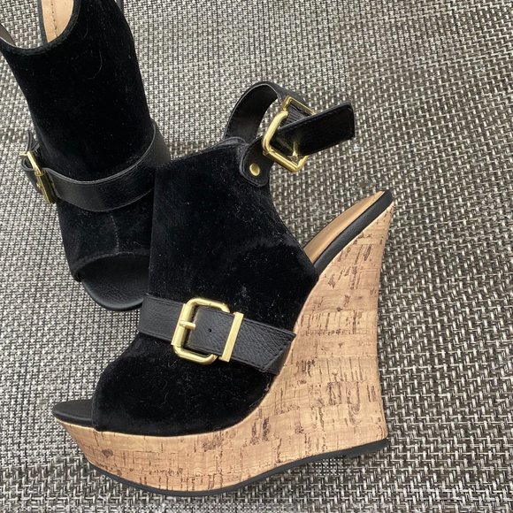 ~Ladies Shoe Dazzle Black Suede Gold Buckle Wedge Cork Slides/Heels~6.5M~NEW!~ - Picture 3 of 9